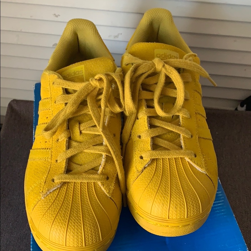 Boys yellow suede adidas superstar